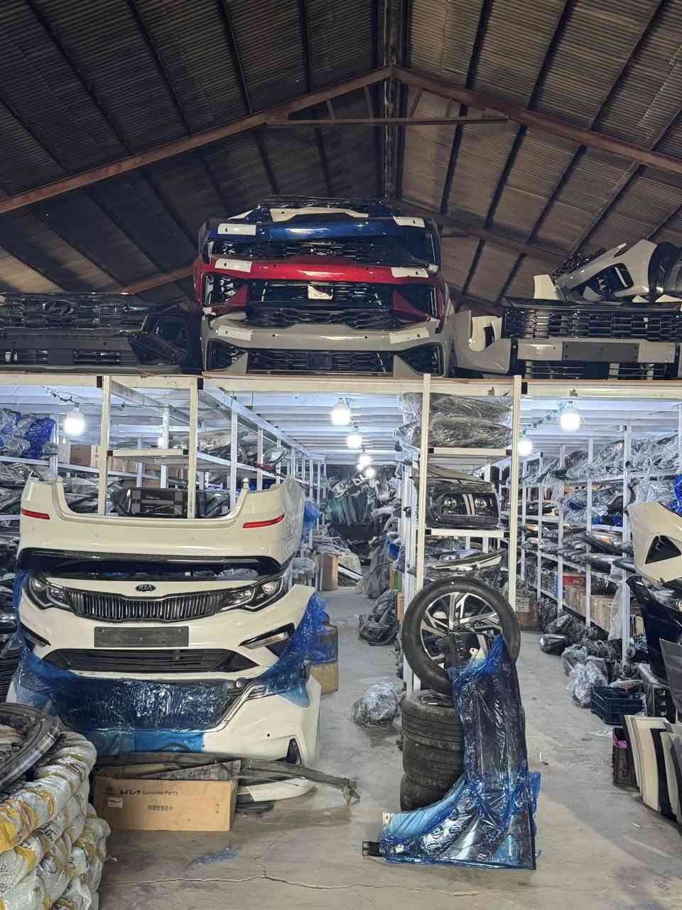 يتوفر كافة قطع غيار السيارات الكورية وبا انسب الاسعار ***********
