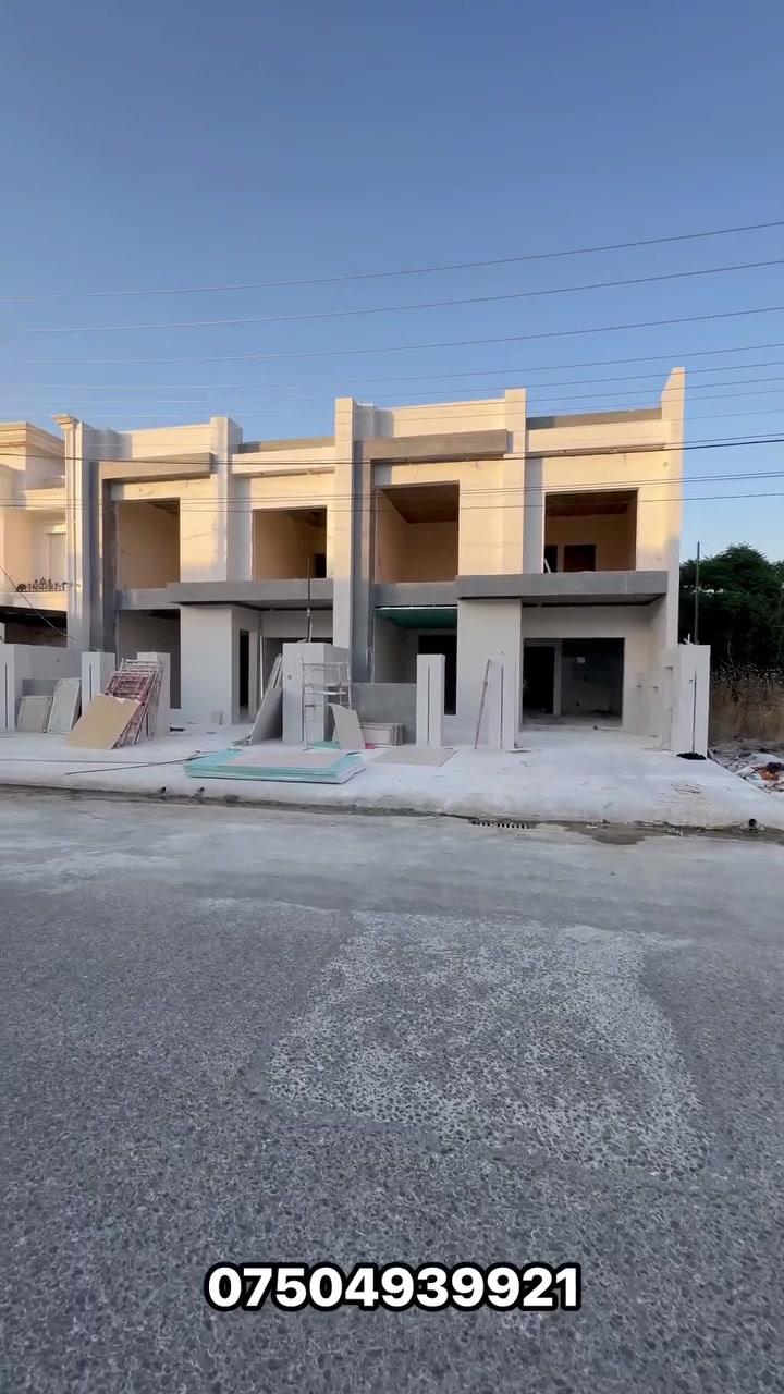 2خانوسفربؤفرؤشتن مامؤستيان زانكو
منزلين للبيع في ماموستيان زانكو 150م150م
***********
