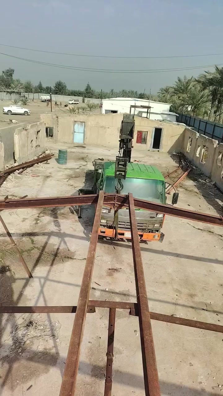 سلام عليكم سياره البيع نيسان ٦برغي رقم بغداد سعر ٧٥ بيه مجال *********** مكان ابو غريب
