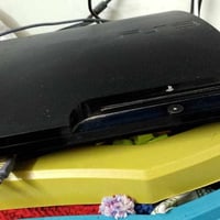 عندي بلي 3 للبيع كامل ملحقاته 07722478537