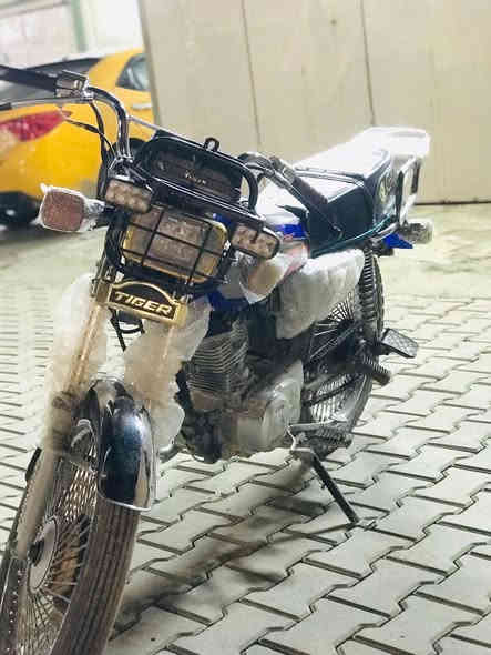 ✨السلام عليكم✨
تايكر موديل 2020 
محرك مفتوح
السعر 400وبي مجال قليل 
للأتصال (***********)
#مكاني الشرقاط تقاطع الخصم///يرهم مراوس حسب القناعه
