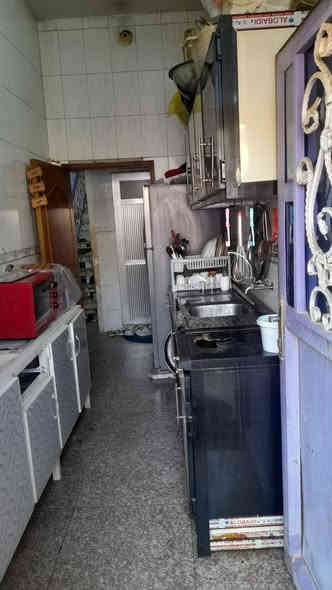 بيت في حي النصر 
قرب  ملعب كربلاء الدولي ....
المساحة (١٠٠متر ) (٥×٢٠)..
طابقين ...
الطابق الارضي (استقبال+ مطبخ+ صالة+صحيات )
الطايق الثاني (غرفة كبيرة + +صحيات )
البيت بأسمي(***********)
