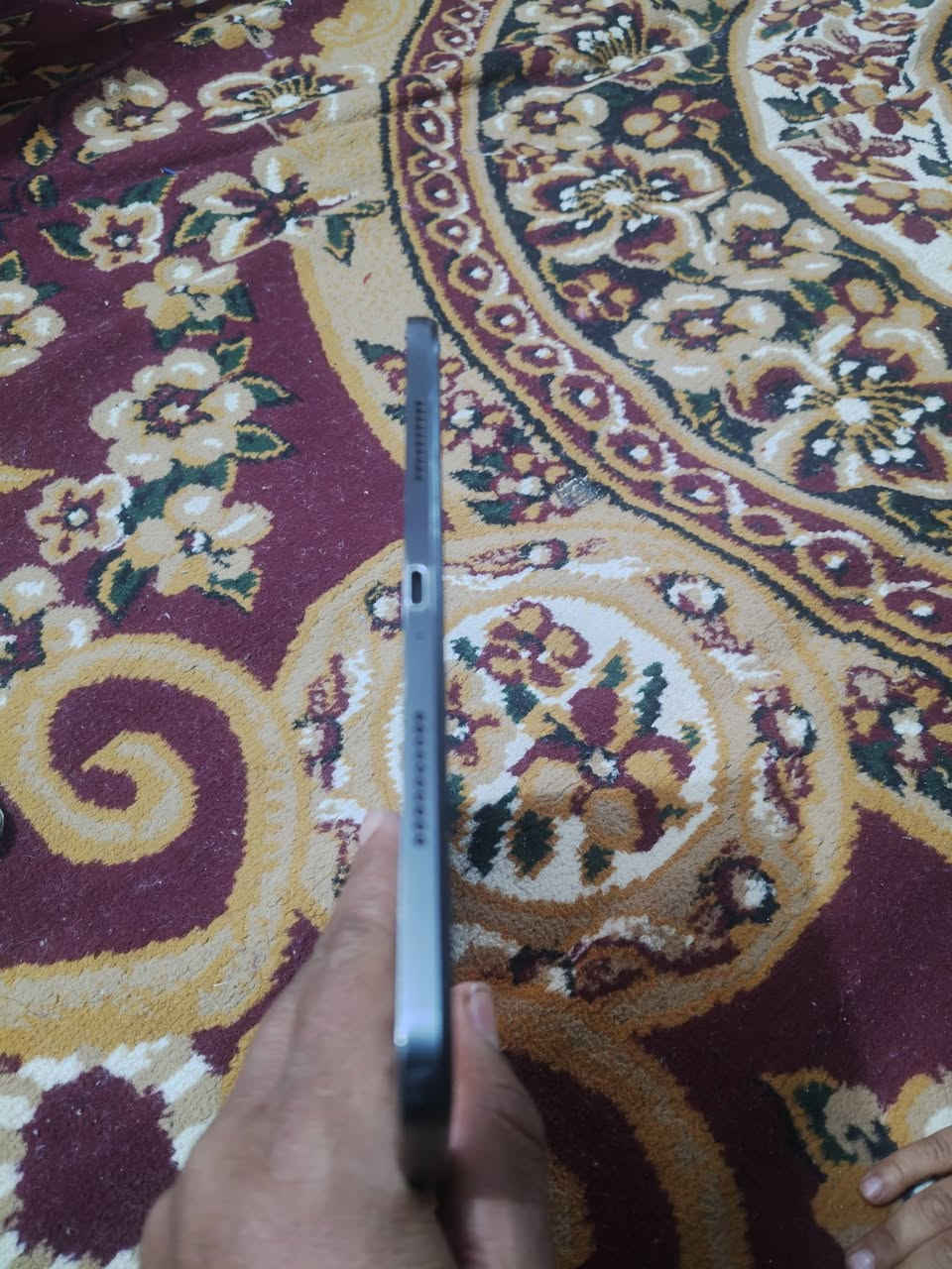 السلام عليكم  شومي باد ٦ذاكره 256ايباد يخبل مكفول من كلشي  بي ضمان شاحنه 33واط كامل غراضه سعر 275بي مجال قليل تصل او خاص***********.   @إشارة
