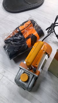 غير محدد • واتساب • راسلوني