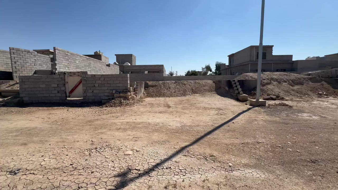 ⸻

📢 متابعين علاء التميمي للعقار والخدمات المالية
تحية طيبة لكم 🌹

━━━━━━━━━━━━━━━━━━
🏡 للبيع قطعة أرض + بتلو

📍 الموقع: حي الحشد – قرب دائرة المجاري
🛣 الواجهة على التوزيع القديم للشهداء

📐 المساحة:
▪️ قطعة أرض: 150 متر
▪️ بتلو: 150 متر

✅ إمكانية البيع:
🔹 البتلو فقط
🔹 القطعة فقط
🔹 أو الاثنين معاً

━━━━━━━━━━━━━━━━━━
💰 السعر: مناسب إن شاء الله
🔥 فرصة ممتازة للسكن أو الاستثمار

━━━━━━━━━━━━━━━━━━
📞 للاستفسار والحجز:
***********
***********

📍 مراجعة مكتب علاء التميمي للعقار والخدمات المالية
