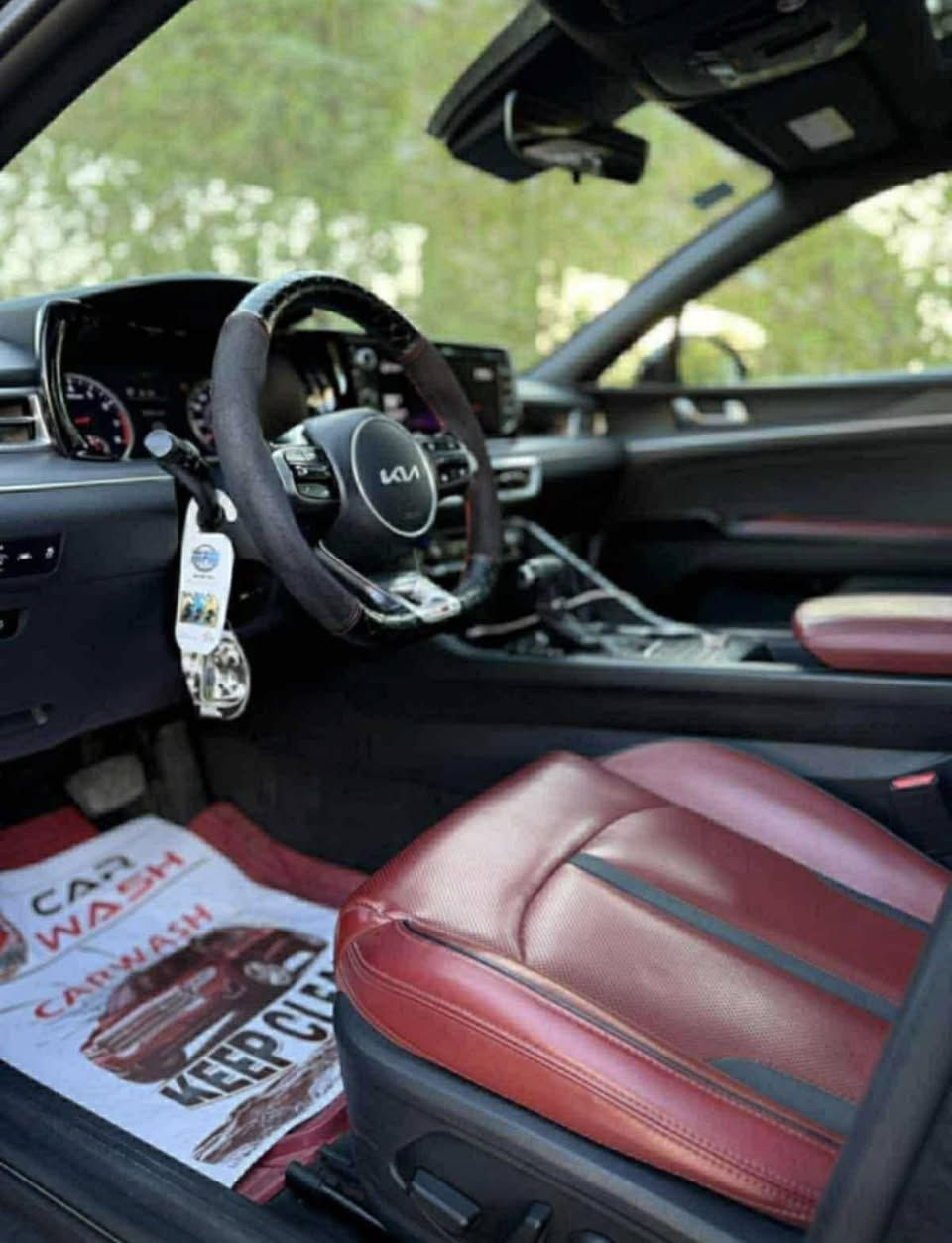 يالله السلام عليكم للبيع فقط
K5 موديل 2022

فئه جي تي لاين اعلى فئه بالمواصفات فول للاخير 

سياره رقم بغداد حره تحويل ثاني يوم

مكينة 1600 تيربو ✈️

الموصفات 

_شاشه تاب كبيره

_كشن كهربائي

_تدفئة كشنات

_شحن لاسلكي

-رادار 360 

-نقطه عمياء

-توقف ذاتي عند الاقتراب امامي وخلفي 

قياده ذاتيه

تحديد مسار 

مثبت سرعه 

اربع انظمه قياده

سماعات صوت بيوس 

حساسات امامي خلفي

كامرا دوارا 

بنوراما 

اتو هولد 

سايد بريك بصمه 

ترحيب عند الاقتراب

دخول ذكي 

صندوق ذكي متحسس 

بصمه تشغيل

بصمة بيبان 

رادار امامي وخلفي وجانبي

تبريد منفصل

شاشه تبريد بيانو

لايت ثلاث عدسات اصلي لد 

داخل احمر مختوم علامة جي تي

السياره عليها ادامه كامله جاهزه على اخر حبايه 

حادث امريكا فقط بارد 3 مكانات 

مكفولة من التبديل والصبغ والبارد

تخم تاير برجستون ياباني w94 سعرة 300 دولار 

مكاني بغداد 

***********
