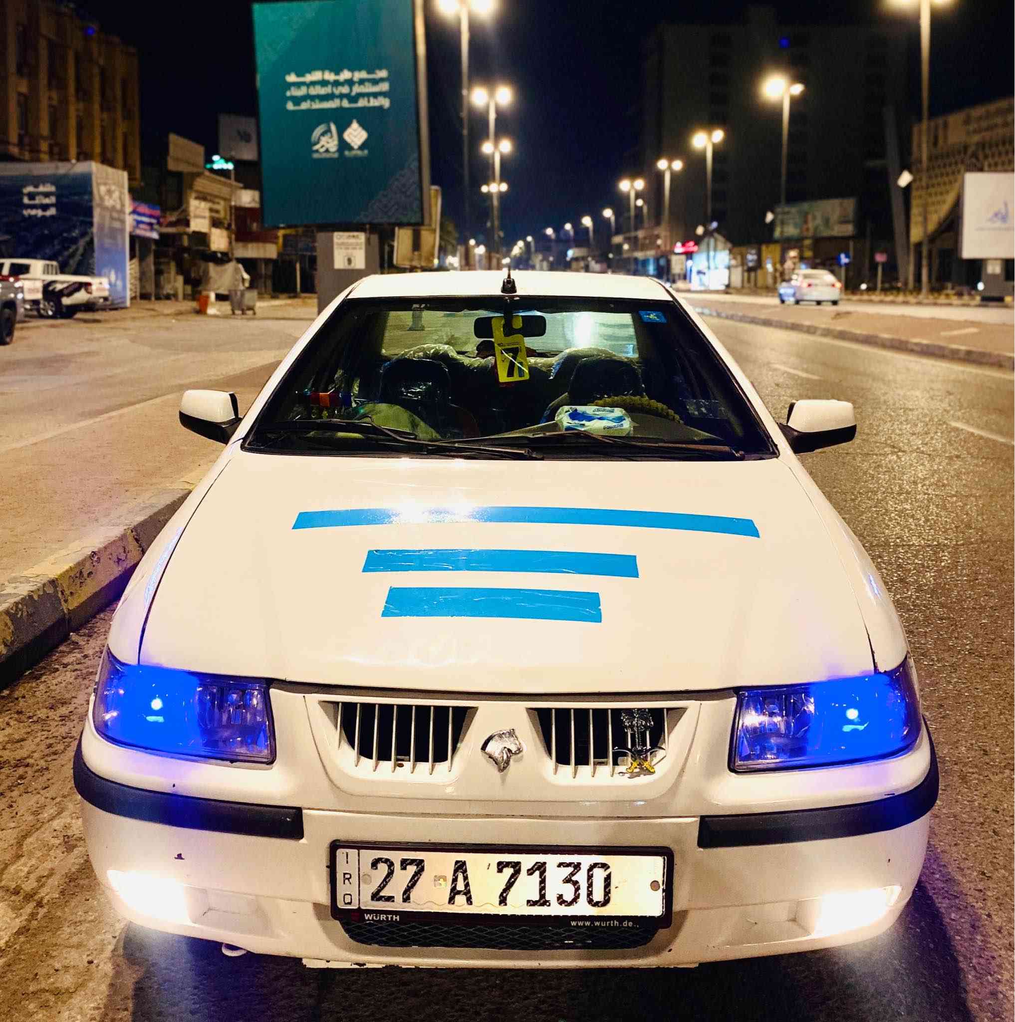 السلام عليكم 
سمند مديل 2011 ناطق 
السياره مكفوله كفاله عامه فقط بارد بين الجاملغ والباب 
السياره متعوب عليه مال جناي الله شاهد 
تخم تاير جديد 
داخل نضيف 
كير مكينه جديدات 
حداديه بلجيس 
منضومة بانزين جديده
فيت بم جديد 
بخاخات جديده 
تخم بلكات وتخم واير جديد
كلاص بانزين جديد 

السعر 39 وبيه مجال للشراي
اتصال *********** النجف, العراق
