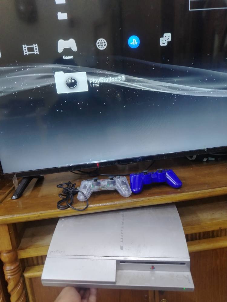 بلي ثريه مستخدم مهكر كامل بدون هارد خارجي سعره 50 قفل قفل بدون عمله *********** عمارة, ميسان
