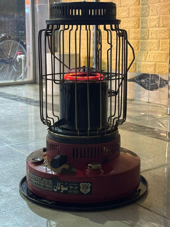 السلام عليكم
بيع مستعجل 

صوبه عدد (٢)

الاولى صوبه شركه توربو الكوريه سعرها (٧٥) وبي مجال

نظافه وسط 

بدون اوتوماتك 

الثانيه شركه سولان

النضافه وسط 

بدون اي مشاكل 

السعر (٤٥)بي مجال بسيط

***********
