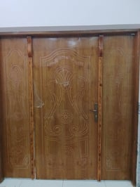 باب خشب • نقش وجهين • ٢٠٥×١٩٠