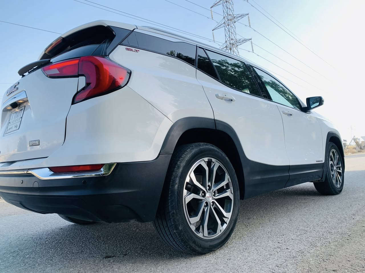 جمسي19 فول عدا الفتحه
شاشه كامره

الابواب بصمه 

محرك 1500تيربو

رقم واسط تحويل مباشر 

جيمسي تيران مواصفات sLt

*نظيفه مواصفاته حلوه  

المسافه المقطوعه89 الف ميل 

الضرر جاملغ مبدل وبارد بسيط جدا جاملغ خلفي بدون دواخل وراديترات  الباقي على وضع الشركة

*مواصفات 

*تدفئه كشنات

*كامره خلفيه

*٦ بصمات

*تبريد قطعتين

*شاشه

*تحكمات ستيرن

*ماوس تحكم

*سايد بريك كهربائي

الخ..

السعر خاص المهتم والشراي يدلل❤️

عنواني واسط الكوت 

***********
