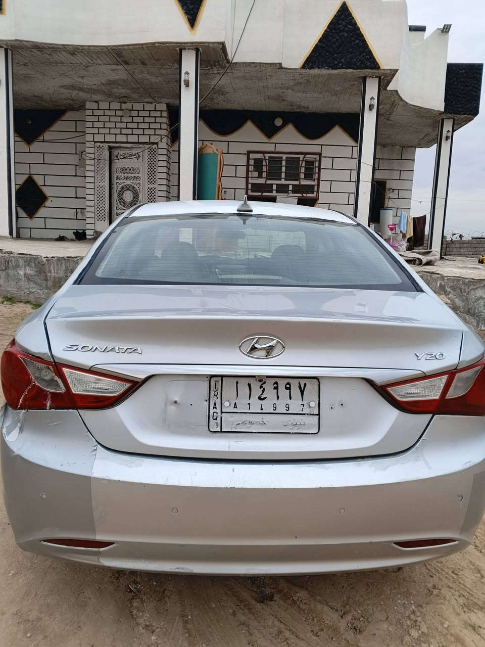 سوناته مضلع ادوووااااات جديده
موديل 2012 فول مفوله تدفئه نار تبريد ثلج 

محرك 16 دوش اشاير بالمري شاشه 

كير محرك شرط ترايك وين مايعجبك 

صدر طبه تحكمات ستيرن 

السعر 52 وبيها مجال وترهم مراوس 

*********** وترهم مراوس ب ادوات فقط
