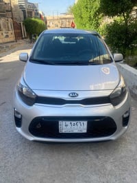 كيا بيكانتو٢٠٢٠ جديده بيها طخه مال دراجه چاملغ خلف السايق ونصبغ الچامل...