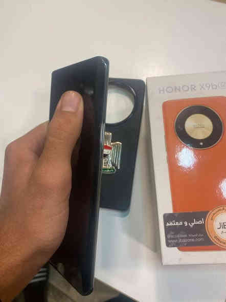 HONOR X9b 5G/
ROM256GB
RAM12GB
270الف وبي مجال

كارتون وشاحنه ويا

***********
