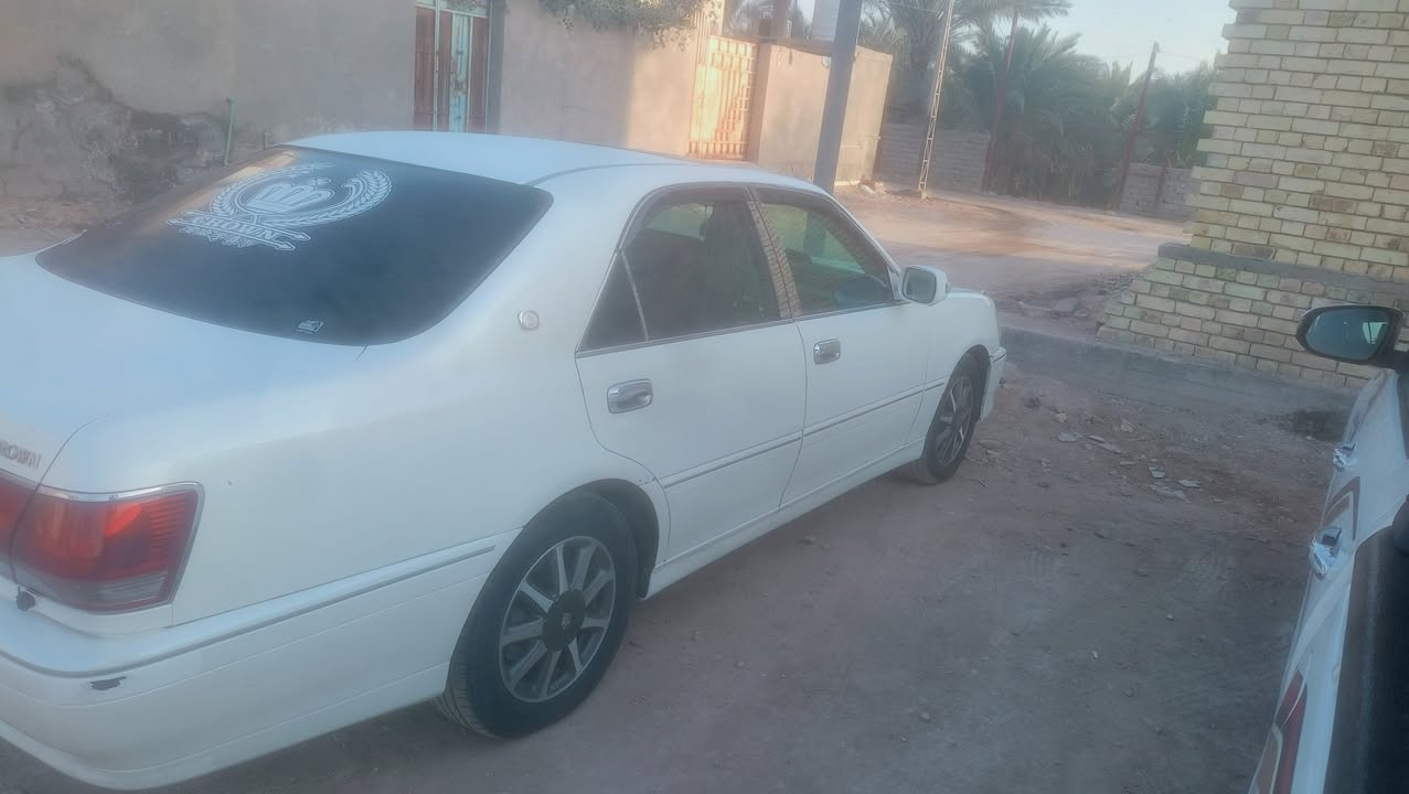 سلام عليكم شباب
ملكه للبيع 3دكم 

تنته+برده خلفيه+اربع كشنات كهرباء مكينه ديفور لجبير سنويه لغايت 2027وبسمي لسياره رقم تليفون ***********العنوان البصره القرنه شلهة الحسن السعر135وبيها مجال
