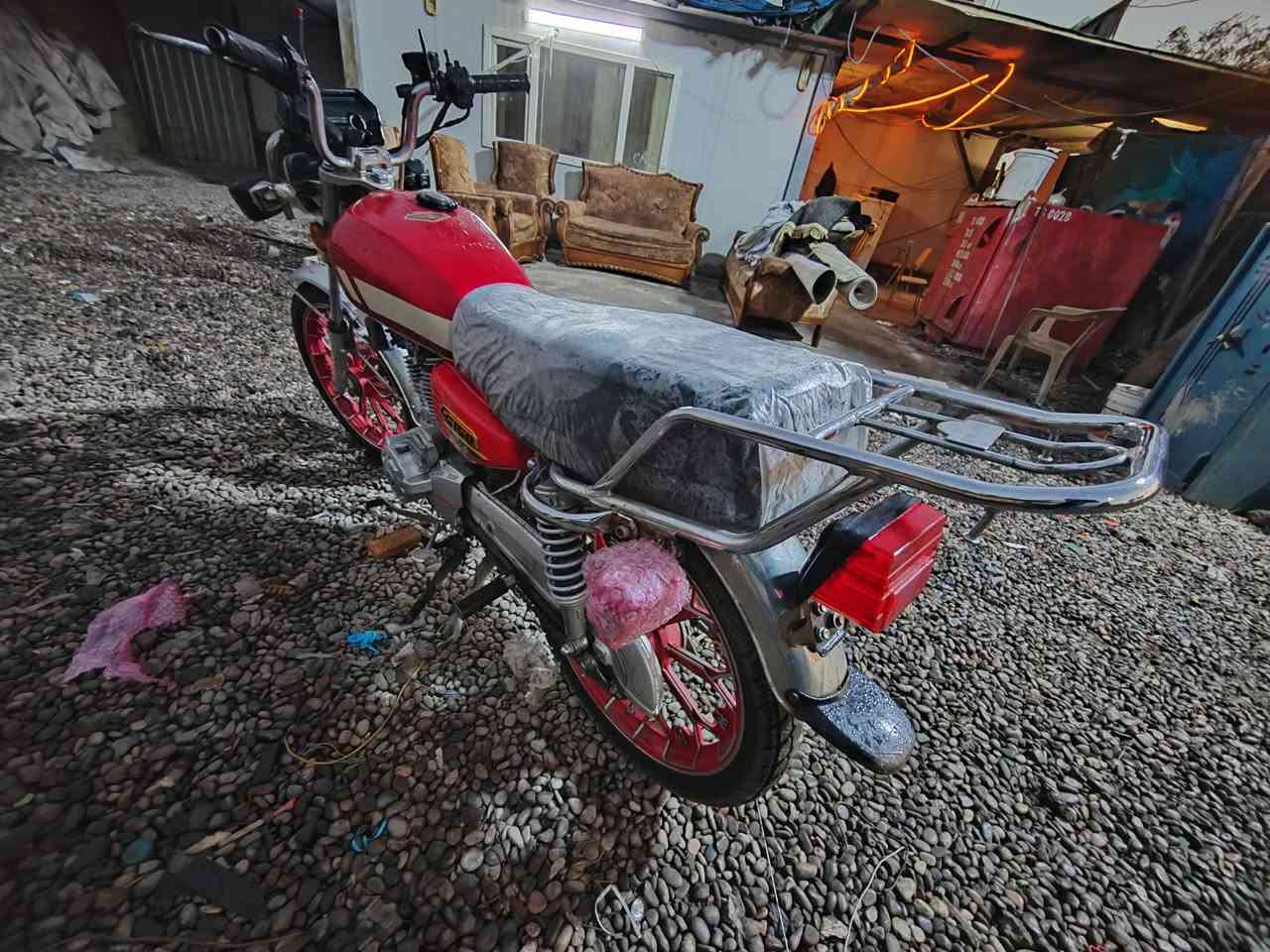 للبيع
سافين موديل 2024 مكينه كبس نشاط نار منفيس موجود كهربائيته تمام شغاله اي نقص مافيه ماطور جنايه ما متعوب سعره 530الف وفي ومجال خاطر الجيه


**إذا كنت صاحب هذا الإعلان وتريد حذفه لأي سبب، رجاءا أرسل رسالة إلى الدعم الفني**