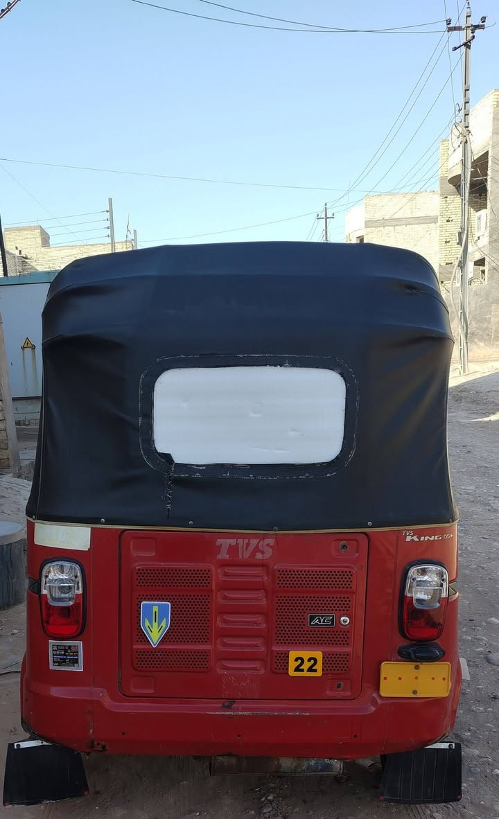 السلام عليكم تكتك تي في اس للبيع موديل ١٨ أوراق الموبده نظيفه كبل للشارع عنوان بغداد رئاسه العبيدي السعر ٣٥٠٠ وبيها مجال الرقم ***********
