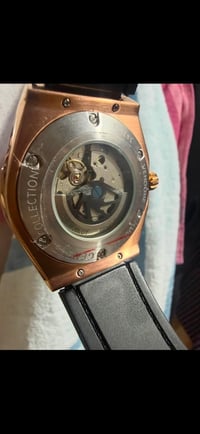 Hublot أوتوماتيك جديدة ما ملبوس شغالة 100% السعر100$  ‏الرقم استفسار07...