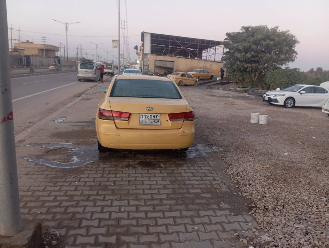 سوناتا اصفر خصوصي رقم اربيل للبيع او المراوس حسب القناعه 
وارد كوري موديل ٢٠٠٩
حجم المحرك خطين ٢٠٠٠
بيه شبر يم قبق البانزين دحجه خارجيه فقط بل كشر كفاله دواخل 
كير محرك حداديه كله جديد تبريد شغال شاشه لايتات  زنون كهرائيات كله شغاله
السعر ٧٥ وبيه حك الجيه 
الموقع النجف المشخاب 
رقم التلفون ***********
