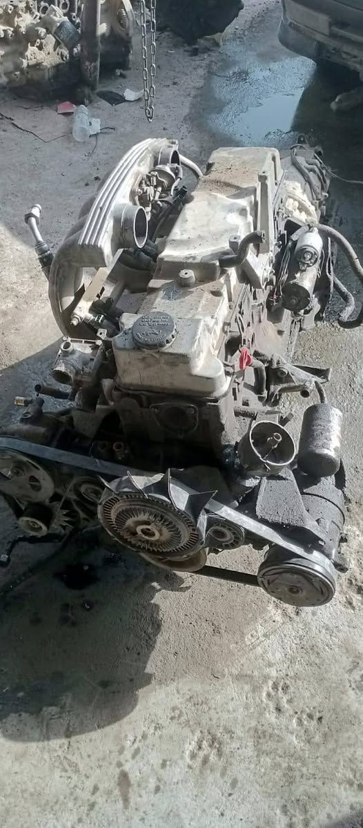 مكينة حجم26 تبريد للبيع كاملة هي وتفرعاتها للاستفسار الاتصال على الرقم ***********
