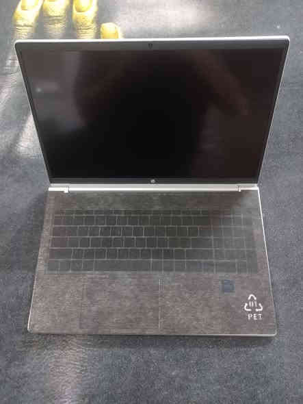 السلام عليكم ورحمة الله
جهاز لابتوب للبيع(الجهاز صار شهر من اخذته وبيه وصل ضمان 6 اشهر جهاز اشتريتة جديد وغير مستخدم)الجهاز نظيف بشكل 
#السعر800الف بيه مجال بسيط علما الجهاز ماخذه
أغلى من هذا السعر ومكتوب سعره بالوصل 
#المكان بغداد تقاطع درويش حي التراث 
رقم الهاتف:***********
رقم الهاتف:***********
رجاءً فقط آلي يعرف بيهن يدخل لأن راح ادزلك
معلوماته بالكامل...

الموديل:
HP ProBook 450 G10
شاشة 15.6 إنش
هذا موديل مخصص للجامعة والعمل معروف بالاعتمادية والقوة.
نظام التشغيل:
Windows 11 Pro 64-bit
إصدار: 22621 (Build 22621)
يعني عندك نسخة احترافية من ويندوز 11 مع آخر التحديثات تقريبًا.
المعالج (CPU):
Intel Core i5-1335U (الجيل 13)
يحتوي على 12 نواة (Cores)
سرعة أساسية تقريبًا 1.3GHz وقد ترتفع أعلى أثناء الضغط هذا معالج ممتاز للدراسةالبرامج، التصفح، المهام المكتبية وحتى بعض البرامج الثقيلة.

الذاكرة (RAM)
16GB RAM بدون

صناعة شركةال HB
ملاحظة الجهاز بيه إنارة كيبورد في الوضع الليلي
