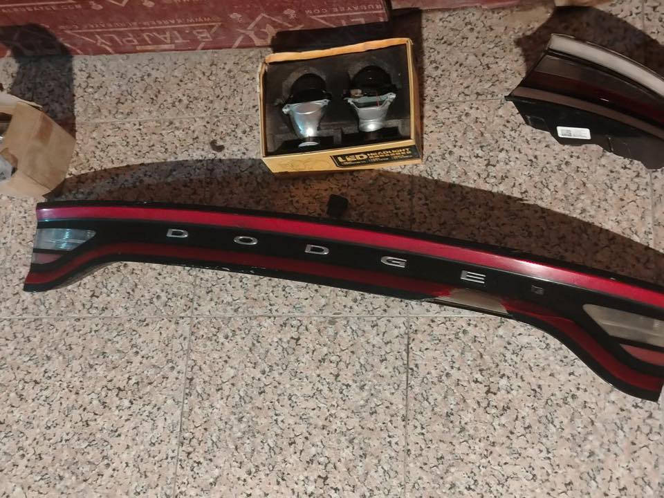 سلام عليكم غراض جارجر للبيع مكاني البصرة مسطرة تفصيخ 18 سعرها 160 الف شغاله تحتاج اشويه شغل بالحمار بك لايت ايمن 125 سعره كندي عدسه بلاجكتور 20 الف عدسات اوباما جارجر 50 الف زوج *********** وتساب
