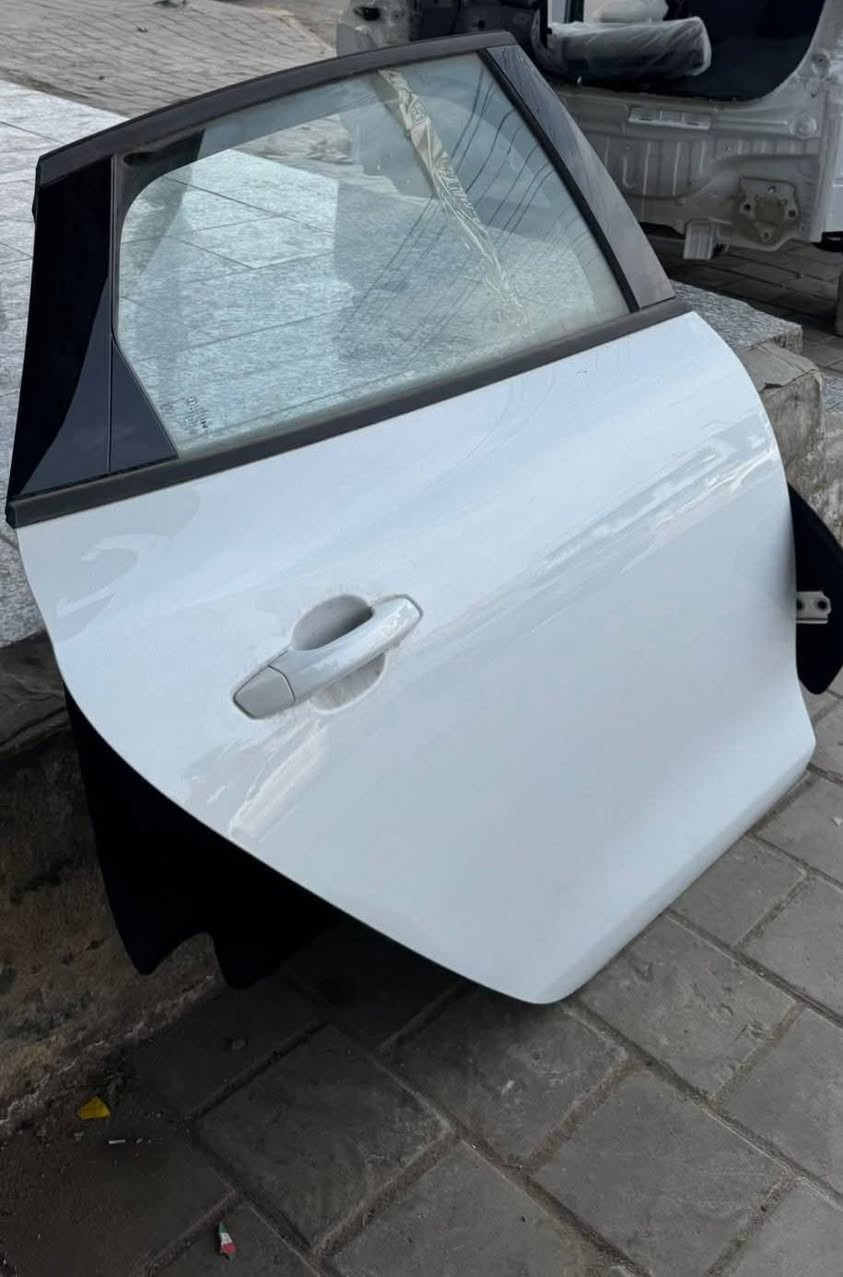 السلام عليكم 
متوفر ابواب BYD      
نوع سيل
كن بلس
شرط من سيارة زيرو ***********
شرط سونار
العنوان حله نادر حي الصناعي مقابل المجمع الامريكي محمد الموسوي 
***********
متوفر توصيل كافه محافظات العراق
