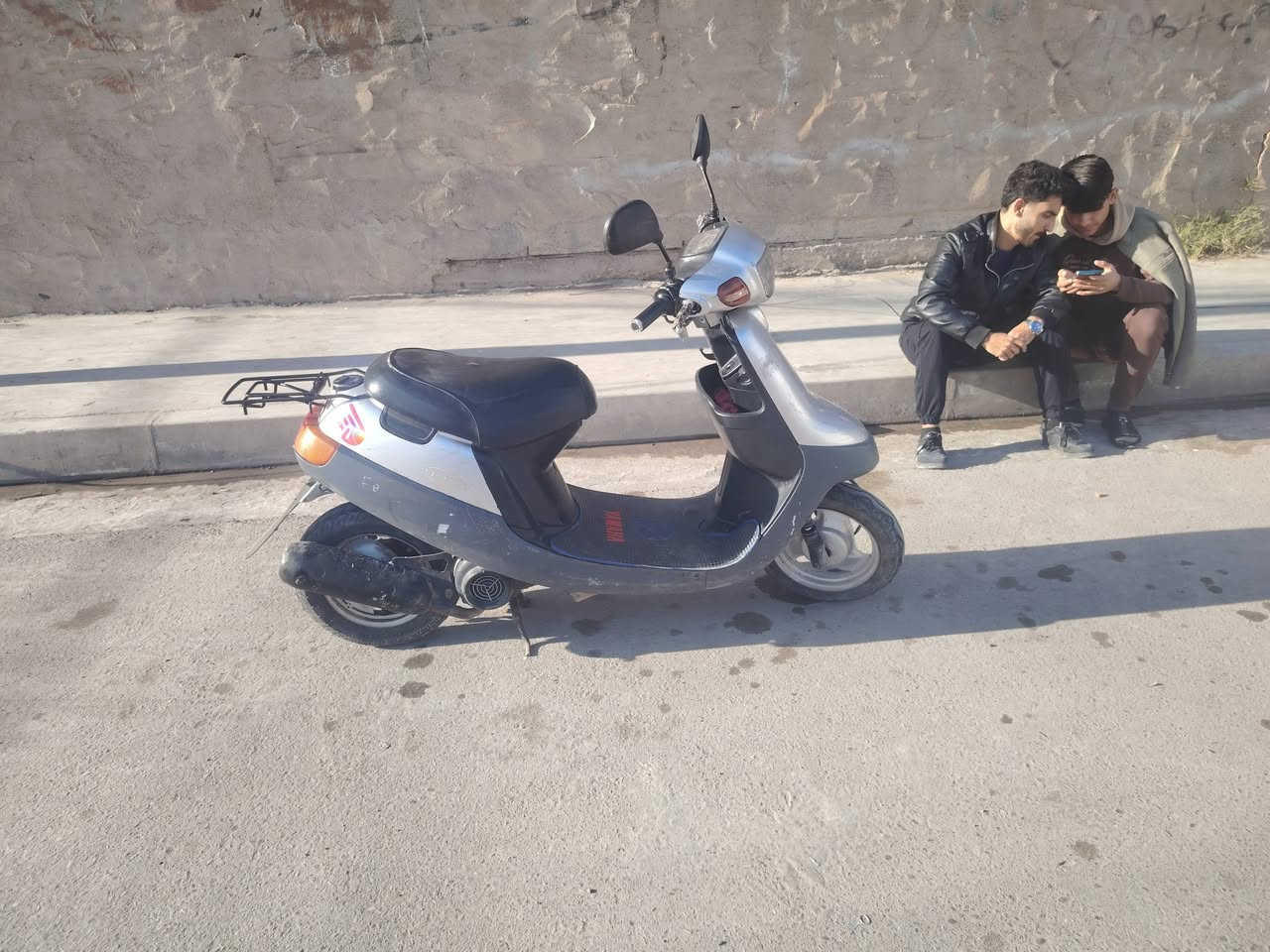 ماطور بوتين اصلي حديث شاصي شرط مامكسور مكينه شرط ما مفتوحه نشاط فول يكمز من جواك معدل فول غير متواجد خاص رقم سعر 280  الهاتف***********
