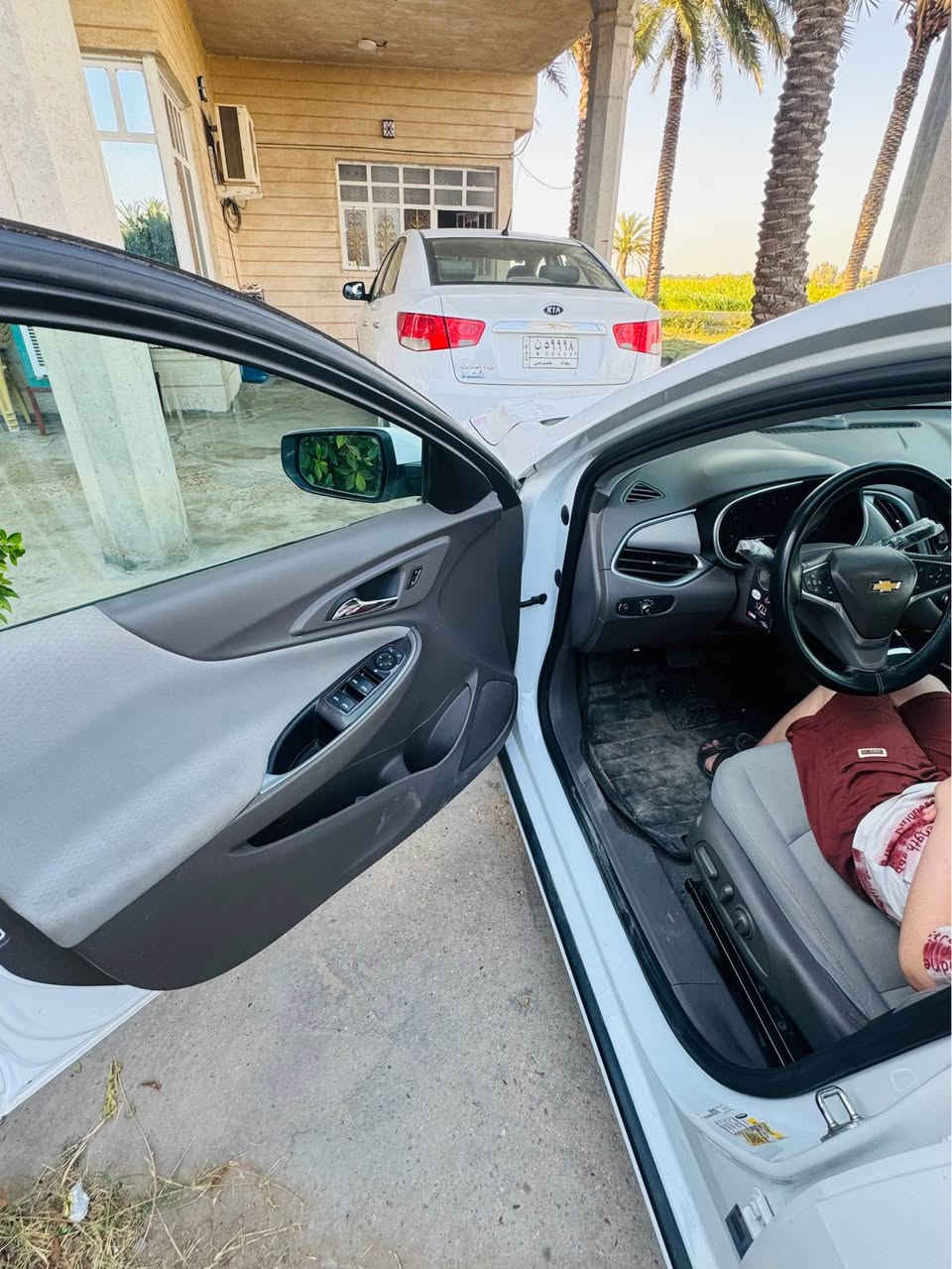 شوفرليت ماليبو موديل 23 سياره كلش نضيفه ماشيه 78 الف ميل 
السياره فول للاخير محرك 1500cc
حادث فقط بنيد مبدل والباقي مكفوله من كلشي 
صدرها نص عمر 
ولا كلوب بالدشبول 
سعرها 13500$ وبيها مجال 
للاستفسار *********** بغداد, العراق
