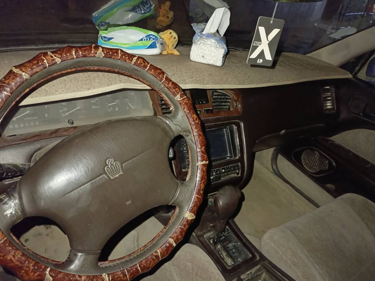 سلام عليكم  سيارة  بطه البيع موديل 92محرك ثنين ونص  رقمه بغداد  سيارة  جاهزه مكان  ذي قا ر  شطره سعره نتصل عله  هاذه رقم  *********** او *********** متواجد  يوميه  سيارة  خير  من الله  بس شغل وطلع وباقي تفاصيل نتصل وبيك خير  و تدلل
