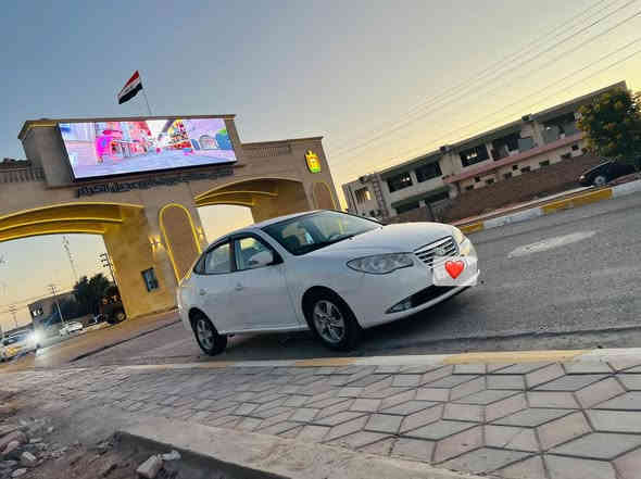 السلام عليكم 
انترا للبيع 
صبغ احزام بيها 
رقم سليمانية
سنوية جديدة
صدر امامي خلفي نص عمر 
كير محرك شرط
سعرها 83 وبيها مجال قليل 
للاستفسار اتصال ع رقم ***********
