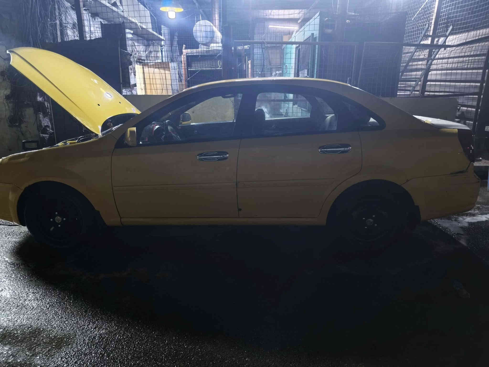 سلام وعليكم اوبتره 2011رقم وهزه جديده مكينة كير خير من الله بيه جملغ جهة سائق معمر نفسة وبنيد مبدل اصلي الوغود شواصي بدنة سياره جاهزه دوشمة غرفة حلوه جاهزه كبل الشارع سعر 65وبيه مجال بصيط علواني بغداد مدينه صدر قرب الحمام مدينة ***********
