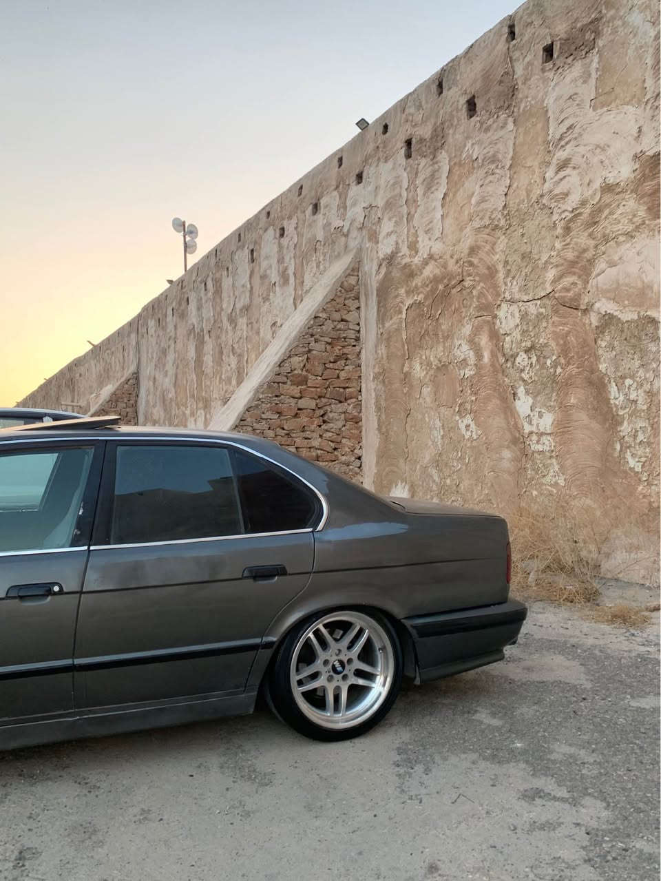 سەرەتا بە ناوی خوای گەورە

Bmw.520i.1992

گیرومەكینە و ئەكسل بەشەرت  تەقەو رەقەی
 بەشەرت كامل كەرەبای ئیش دەكات نەو گیچ كامل سڵاید  كارەبای ئیش داكات گیر ztf لەسرە ئەكسلی سوكە   كلاج نویم بۆ بەستوە قۆتیكی تای بەتی هەیە چوار تەیو ولی m18  لەژیرە 
دەعامی  m لایت ئەلقە
سەیارەكە علوجە ماڵی مەدەنی بەشەرت *********** لەسەرە كويسينجاك, أربيل
