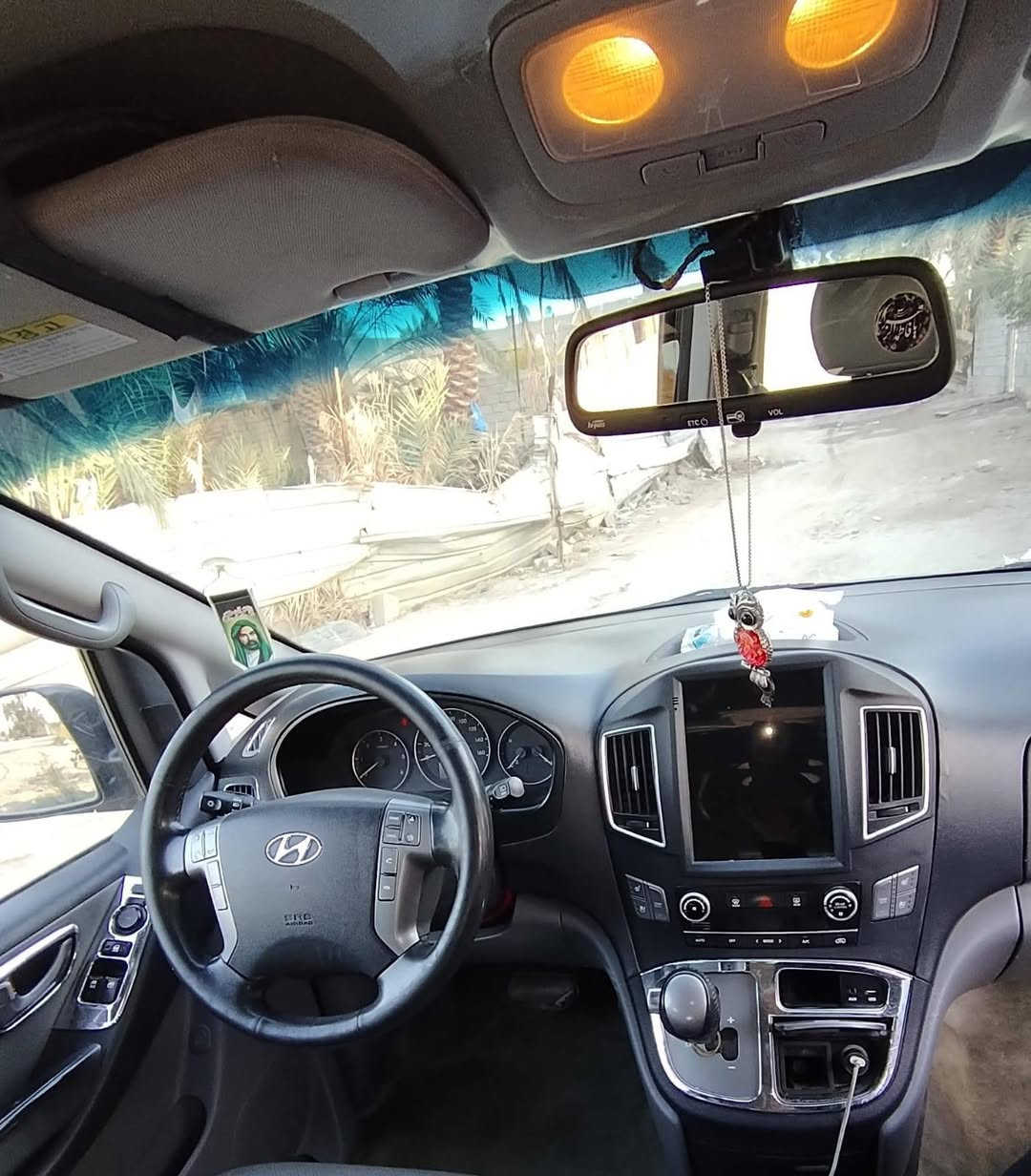 السلام عليكم للبيع استاركس موديل 2020 فول مواصفات مكفولة كفاله عامه من الضربه والصبغ  رقم قادسيه السياره جاهزه من كولشي برغي مناقصه شي مكينه صار 15 يوم من شاده
***********
