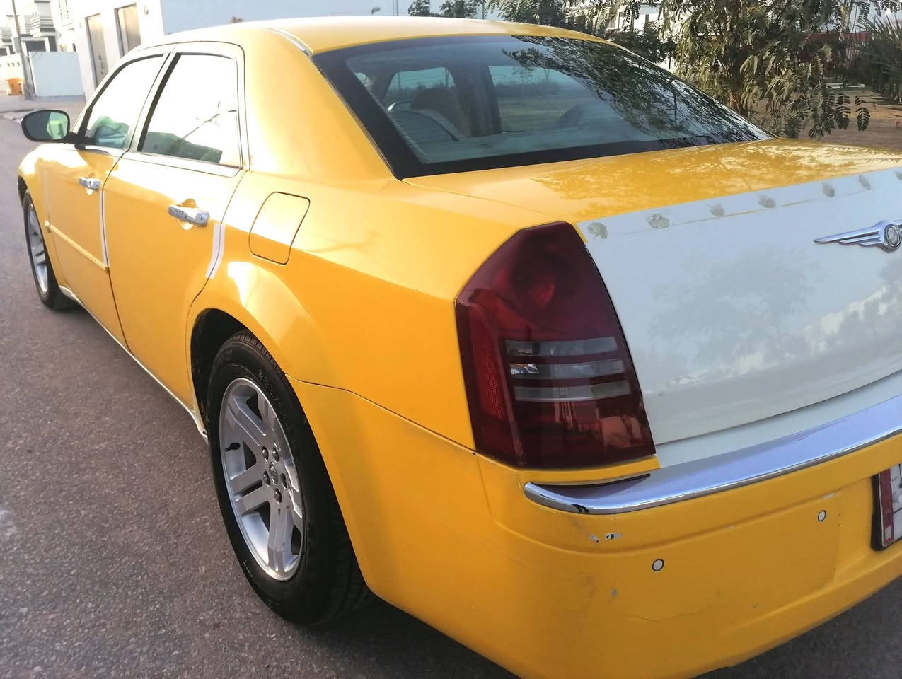 السلام عليكم
أوباما موديل 2010  ادوات 
كصتين
تبريد 
تحكم استيرن
 سلايد طكتين
تخم تاير
8 سلندر هيمي المكينة بيها صوت بطالة ابيع مكينه كايمه
السعر 32
***********
