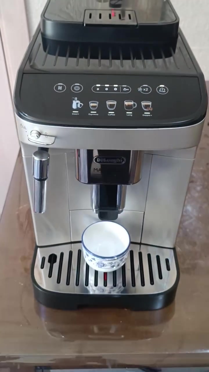 Magnifica Evo Automatic Coffee Machine - De'Longhi
دیلۆنگ ماگنفیا  ایڤۆ   مثل جدید   مستغدم قلیل   *********** فی اربیل
