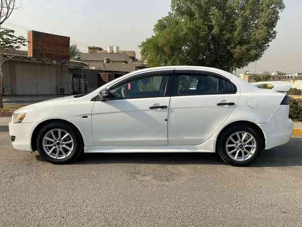 للبيع لانسر قرش بيضة 2015
خليجي رقم بغداد انكليزي بسمي
كير اوتماتيك 
محرك 1600 
 محرك كير تبريد صدر امامي
 صدر خلفي تايرات
كله بحاله ممتازة 
تحكمات ستيرن جهتين 
شاشة 
كامرة
بك لايت لد رياضي
بلوجكترات زنون 
اشاير بالمري 
يدات كاربون فايبر
كفرات مري كاربون فايبر
سكوب كاربون فايبر(مثلث الجام )
فورتكس قمارة 
سبايدر

بيها تبديل جاملغ امامي ايمن
وصبغ بنيد+نص باب السائق

للبيع فقط(بدون مراوس)
السعر 88$ وبيها مجال بسيط
للاستفسار: ***********
