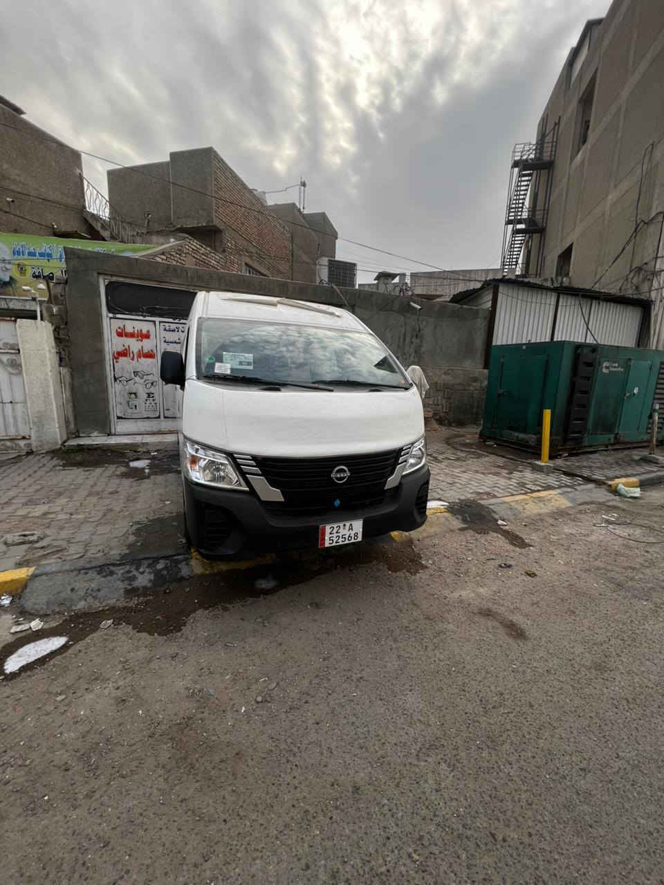 سلام عليكم نيسان اورفان موديل 26 ماشيه 17 الف كفاله عامه بأسمي تحويل مباشر السعر (3) شدات و 30 وبيها مجال حك الجيه رقم الهاتف ***********
