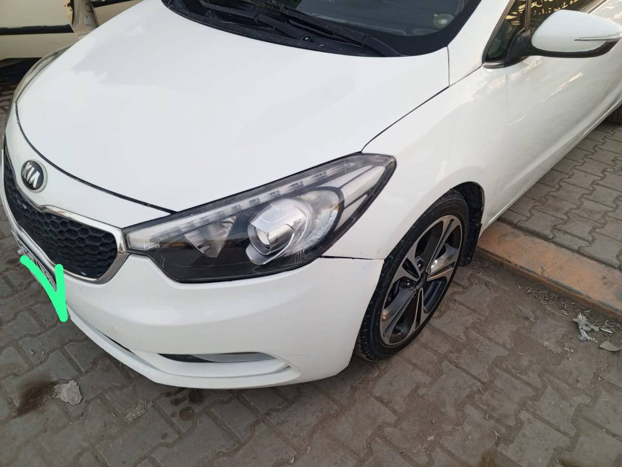 سلام عليكم
للبيع او مراوس سيراتو 13 خليجي 

فول واحد على واحد كامل مواصفاتها بصمه سلايت كشنات تدفه تبريد داخل مشمشي 
وبعد مواصفاته

مكينه جديده 1600 

كير جديد شفتات شغاله 

حداديه جديده سياره شرط شغل وتطلع وين يعجبك 

  السياره بيهه عرقجين مبدل ابيع قماره مبدله 

رقم اربيل بأسم شركه 

وكاله جاهزة تحويل جاهز 

السعر 88 وبيه مجال قليل اقساط مابيع اعتذر


**إذا كنت صاحب هذا الإعلان وتريد حذفه لأي سبب، رجاءا أرسل رسالة إلى الدعم الفني**