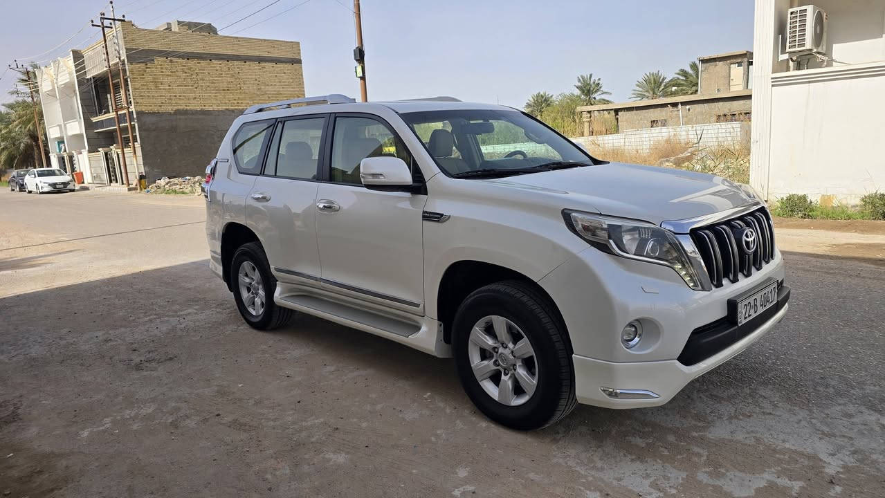 السلام عليكم ورحمة الله
برادو موديل 2016  وكالة شركة ساس 6 سلندر خليجي فول مواصفات مكفولة من الصبغ والتبديل والفتح عدى بارد موضح بالسونر ... رقم أربيل الجديد بأسمي شرط التحويل 
محرك 6 سلندر 
بصمة تشغيل وأبواب 
فتحة سقف
كراسي كهرباء 
7 راكب 
ثلاث قطع تبريد 
اسبير تعليق
حساس أمامي وخلفي أصلي 
شاشة وكامرة أصلية 
زراك لايت 
فور ويل 
وبعد اكو مواصفات معروفة للجناي مكاني بغداد الدورة هوررجب 
السعر 320 ورقة وبيها مجال للشراي 
***********
***********
