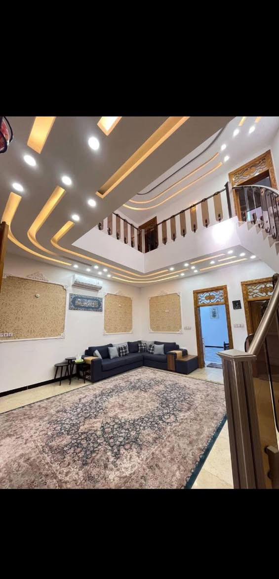 #دار_للبيع🏠

#الموقع : حي الجامعه قطاع ال26 🌍

#المساحه : 150 واجهه 7.5 نزال 20✨

#التفاصيل : الدار مسكون مده جدا قليه نضافته98%
ركن شارع 15على ساحه موقع مميز جدا 4غرف نوم 

🔻نستقبل كافة العروض السكنيه والتجاريه 🔻

#مكتب_الابرار_للوساطة_العقارية 🌍
تسعدنا زيارتكم لمكتبنا 
📍في النجف - حي السلام- شارع ابو دجاج 📍

للمزيد من المعلومات والتفاصيل عن العقار والمعاينه الميدانية يرجى الاتصال على 
*********** النجف, العراق
