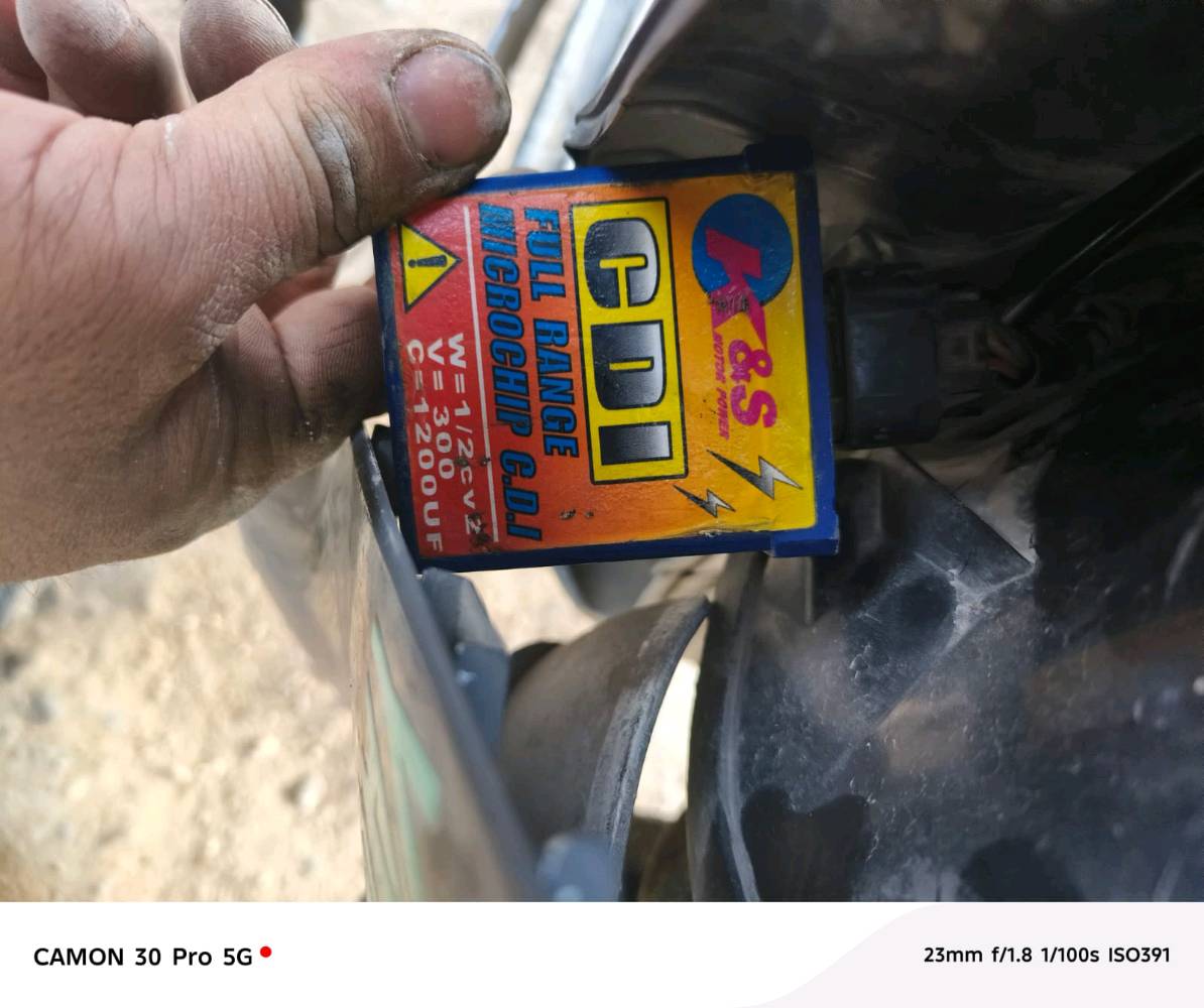 سلام عليكم سكنس نثية جاية من برة مزودة المكينة
كور رياضي صليب
بوشة رياضي 58.5
كام شفت رياضي
كابريتر قفاز تايوان اصلي بوق حجم 28
شوتة رياضي
افلاوين رياضي دبلات  رياضي
دبلات خلفي رياضي
يدات سكليتر رياضي 
يدات ابريك رياضي
افلنجة رياضي فج رياضي
عقل رياضي سعرة 130 الف
اكلجات رياضي اصلية تايوان
خرز FCS
اذرع KS
دواسات حديد KS
دراجة نضيفة اي شي مناقصها
اشاير لد الوان
ضوة امامي مال تي ماكس 135 دولار
ابلتوث بي ضوة
انارة خلفية رياضي غير لاشاير الوان
دشبول ناقصة بس كيلو متر
دراجة نضيفة اي شي معايزها اعيد وكرر نضيفة كلش شغلها خارج العراق شلعة معدل تاكل الكاع

سعرها 875 وبيها مجال للطيبين يرهم مراوس
مكاني بغداد الغزالية

***********
***********