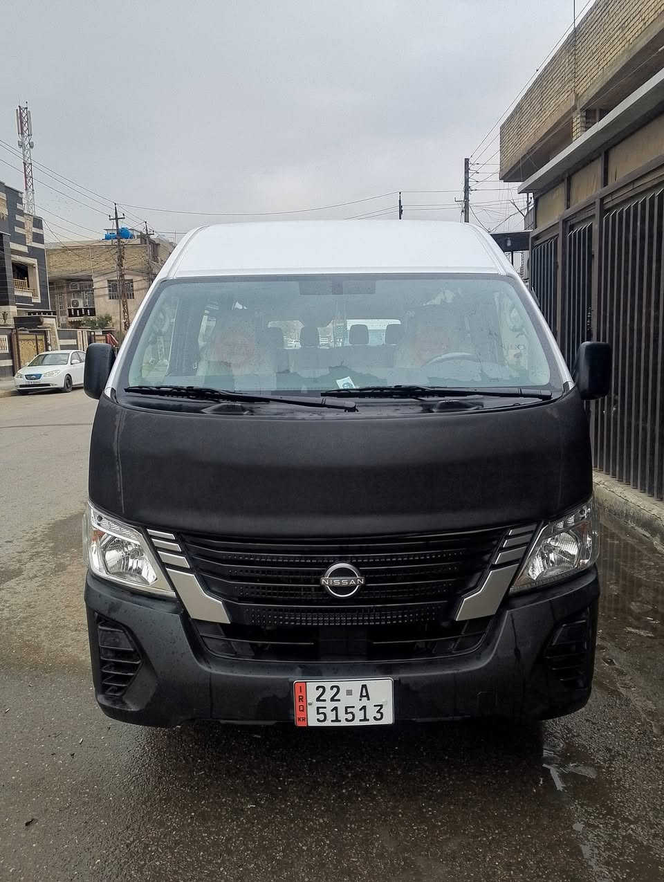 سلام عليكم نيسان موديل 25 كفاله عامة بسمي السعر 315 مكاني بغداد رقم ***********
