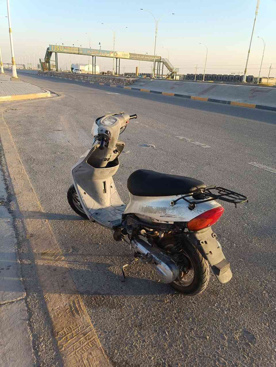 بيجي نضيفه للبيع سعر ٢٢٥وبيها مجال تواصل واتساب***********
