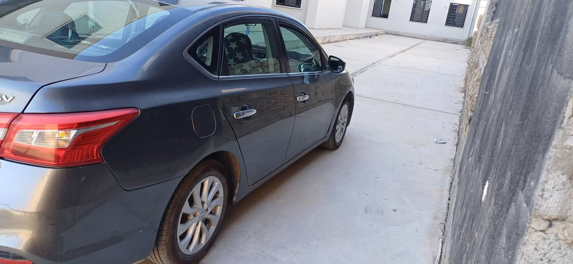 نيسان سنترا امريكي 2019 ديالى sv
السيارة بأسمي بصمة كامرة كبيرة تحكم ستيرن نظام وايكو مكينة ١٨٠٠ 
حادثها قطعة واحدة جامرلغ خلفي عكس السائق
كير مكينة كهربائيات مكفولة صدر على وضع الشركة مبدل قواعد دبل ودسكات ماشية 110الف كم
السيارة بيها ملاحظات بسيطة السعر 110 وبيها مجال 
*********** للاستفسار اكثر
