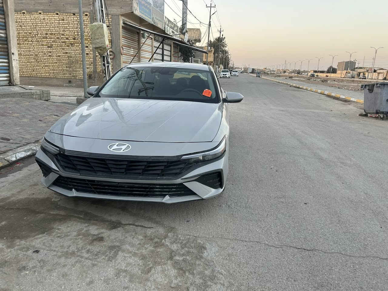 السلام عليك  سياره انترا للبيع وارد أمريكي ضرر جاملغ أمريكي دخول جديد اقل الشهر موديل ٢٠٢٤ ماشيه ١٨٠٠ سياره حره بدون رقم باسمي مكان السياره كوت مركز المدينه بيع أو مراوس حسب القناعه السعر ١٥٢وبيها مجال بسيط مامتواجد ع الفيس  رقم الهاتف ***********
