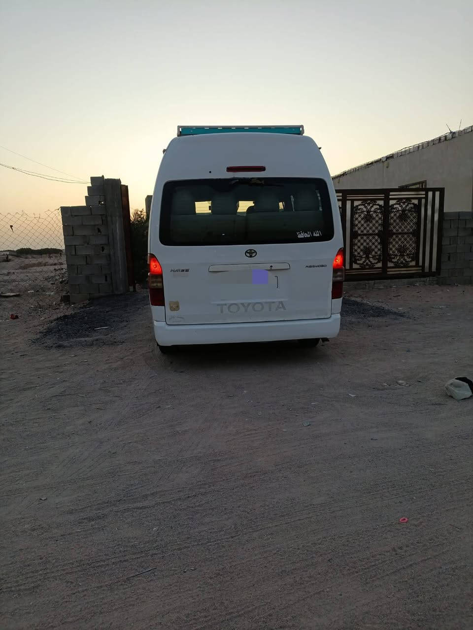 جنبي 2012رقم كربلاء نكليزي سنويه 30 مكفوله من ضربه ما عده المشر عليه كير كسن مكفولات حداديه جديده تبريد شغال  سياره جاهزه الشارع سعر 110وبيه مجال بسيط مكان سياره بصره زبير واي استفسار ***********
