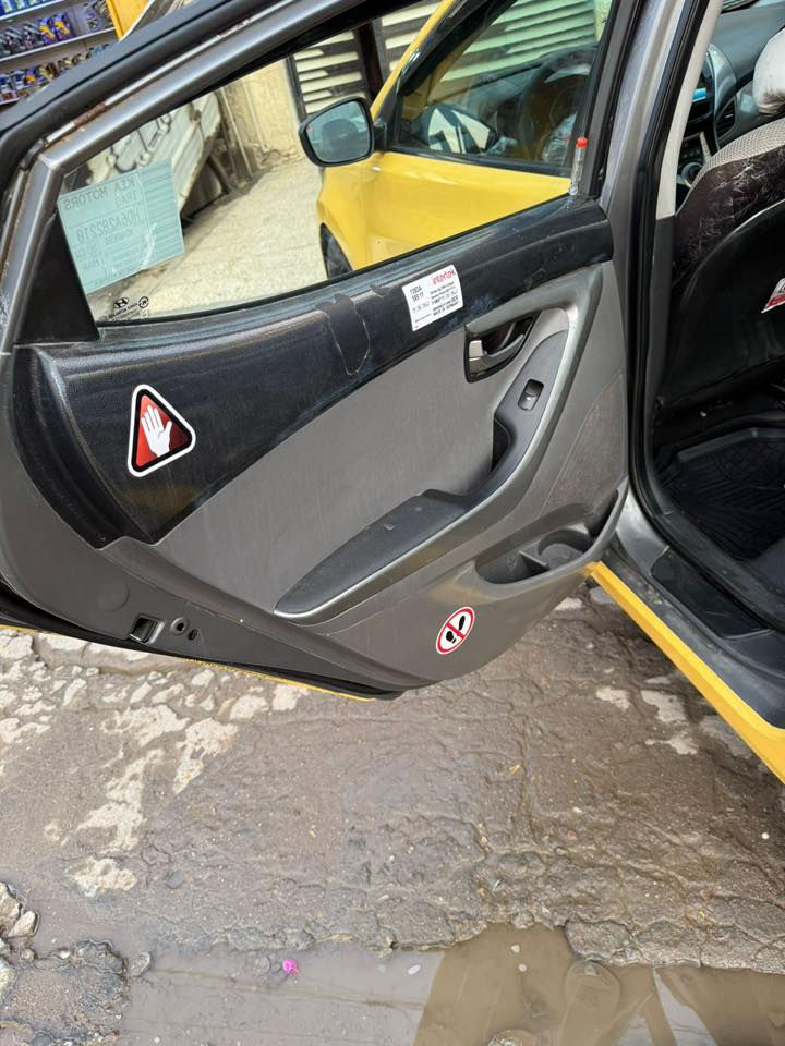 النتره ٢٠١٣.  جديده. مال جناي.    محرك.   كفاله. كيره كفاله. جديده سياره كلش ما متعبه حداديه ١٠٠  تخم تاير جديد  باتري جديد. سياره ربع ما تصرف عليه.    سنويه. جديده ٢٠٢٩.  
ميسان حي قاهره.  ***********.       *********** 
وين لي دور جديد.    ١١٠$ بيه مجال.
