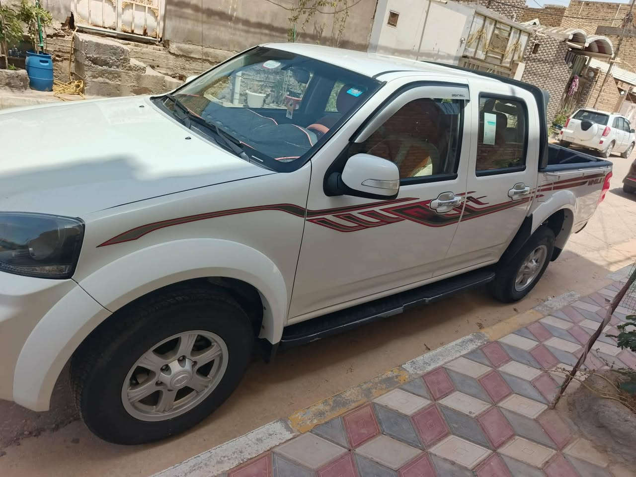اسلام عليكم 

بيكم كريت وول موديل 2023  السياره جديده بيه بارد شبر ب البنيد والباقي كفاله رقم قادسيه مكان السياره الديوانية الحمزة الشرقي للتواصل 
*********** أو ع الخاص
