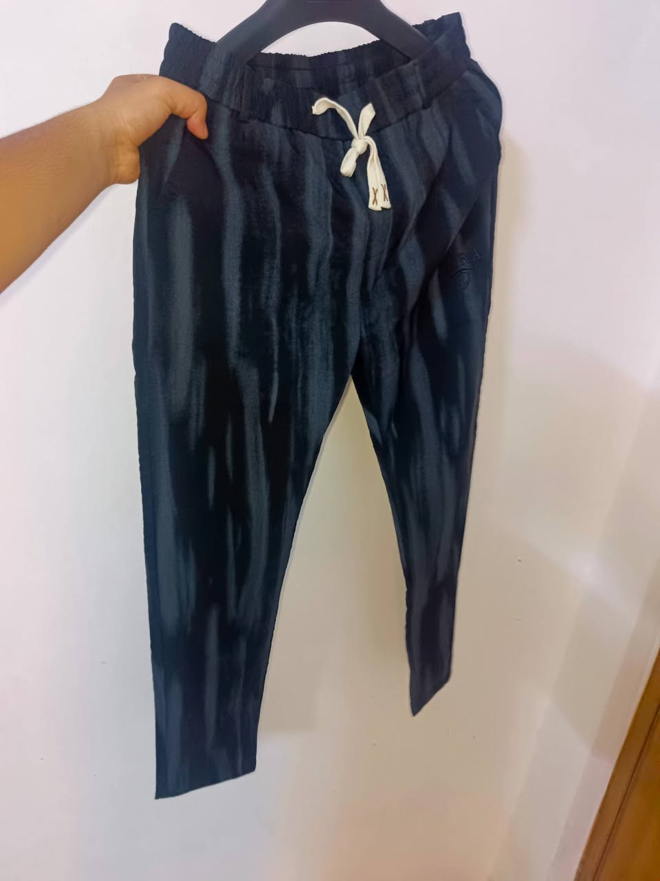 بنص  صعود الكمارك والاوضاع التعبانة والمضيق مسدود وبضاعتك بعدهي ما جاية وفرتلك بضاعة حلوة تركية وسعر جوة سوك
بناطير سوري شليف كامل بي ٧ الوان وقياسات متنوعة 

بجامة بنطرون قياسات كاملة وموديلات متنوعة 

بناطير قماش متوفر ٧ الوان وقياسات متنوعة

تيشيرتات قياسات كاملة تركي موديل حديث 

تيشرتات صيني شليف كامل كل سيرية تختلف عن ثانية موديلات كلش حلوة 

تراك تركي برمودة منة ٣ الوان اسود ابيض رصاصي وقياسات كاملة 

سعر القطعة ٨ الاف واذا اخذت شلعة وحدة الك تخفيض 

المكان بغداد / شارع فلسطين 

رقم الهاتف ***********

تريدهن تعال وشوفهن وخذهن ما عندي توصيل
